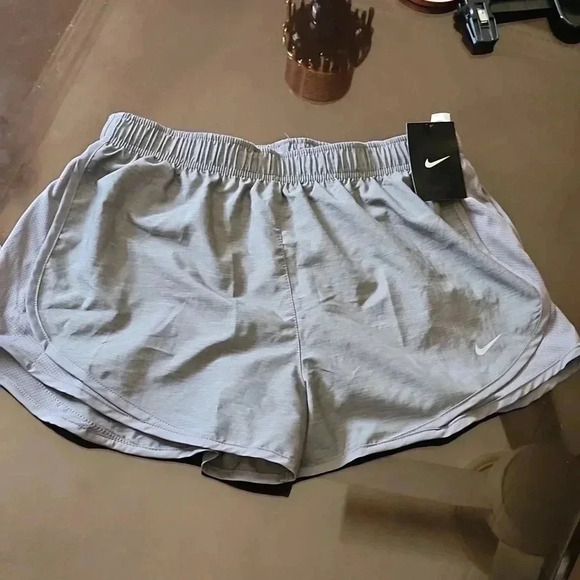 NIKE DRY FIT SHORTS - Picture 1 of 4